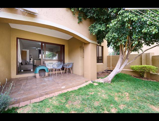 2 BEDROOM APARTMENT TO LET IN SUNNINGHILL